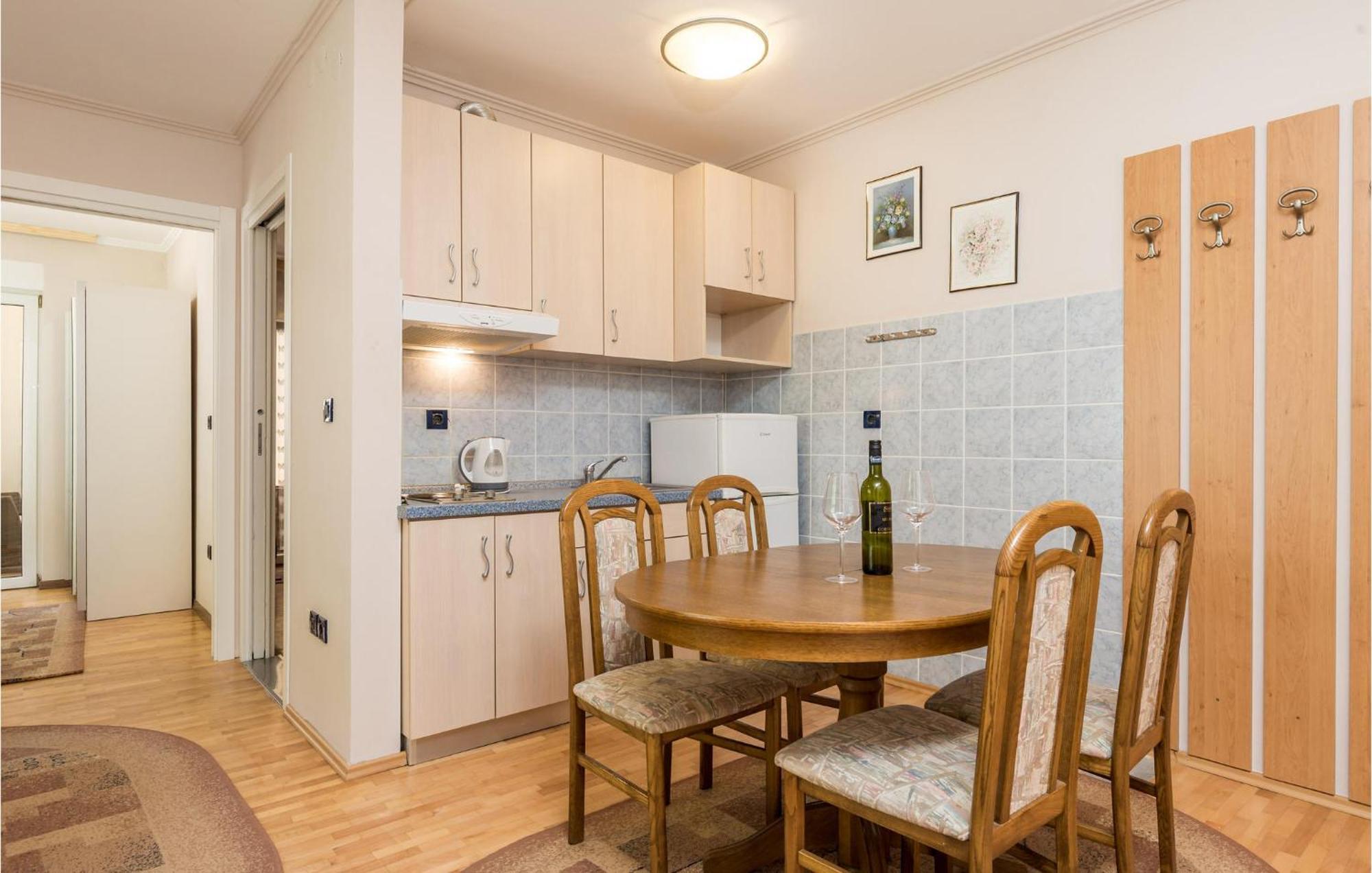 2 Bedroom Pet Friendly Apartment In Opatija Zewnętrze zdjęcie