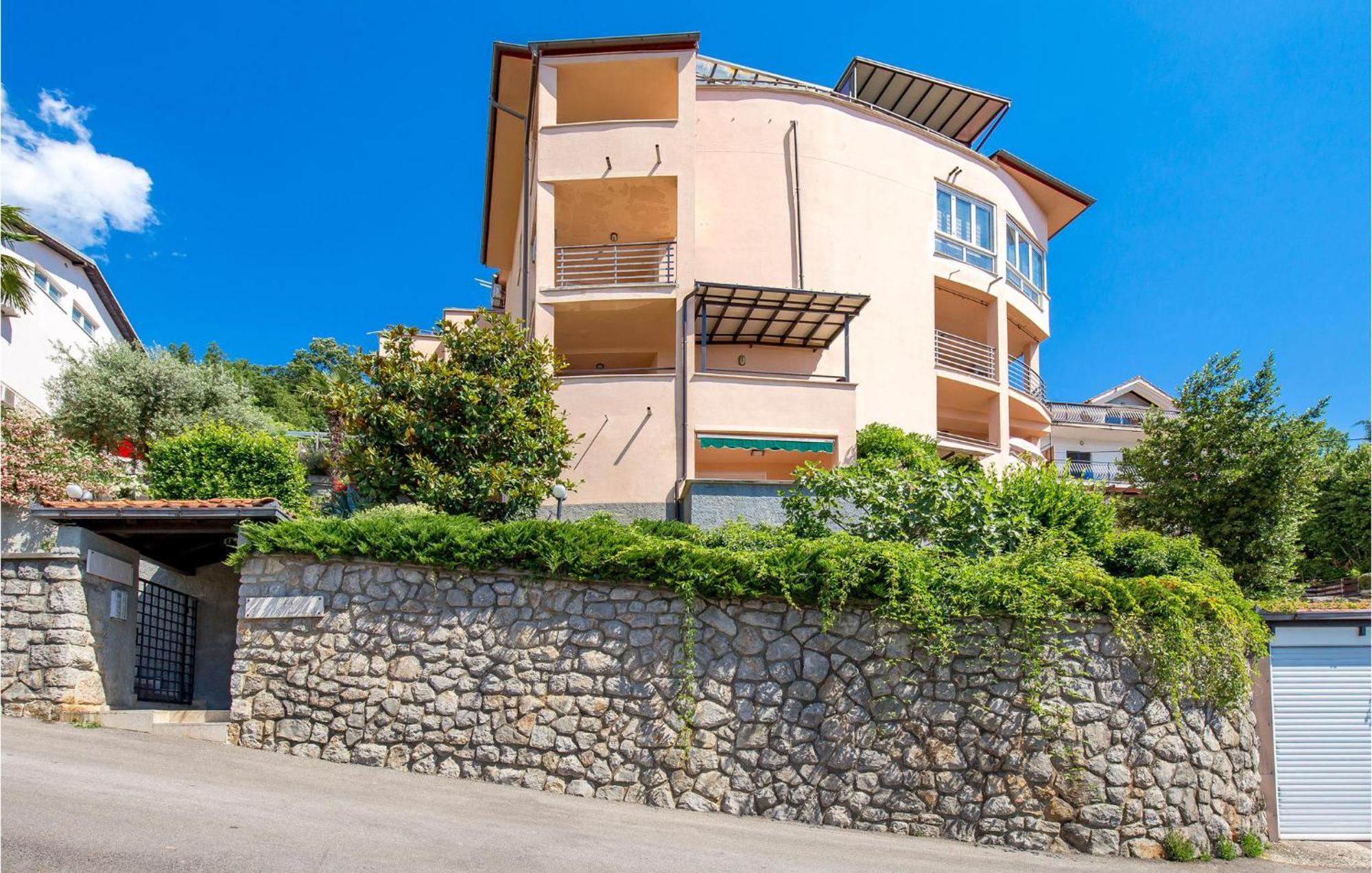 2 Bedroom Pet Friendly Apartment In Opatija Zewnętrze zdjęcie